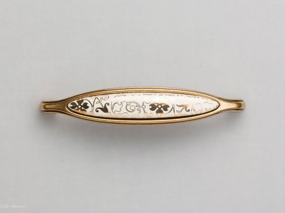 Cosmopolitan мебельная ручка-скоба 128 мм состаренное золото с кремовой керамической вставкой с цветочным орнаментом